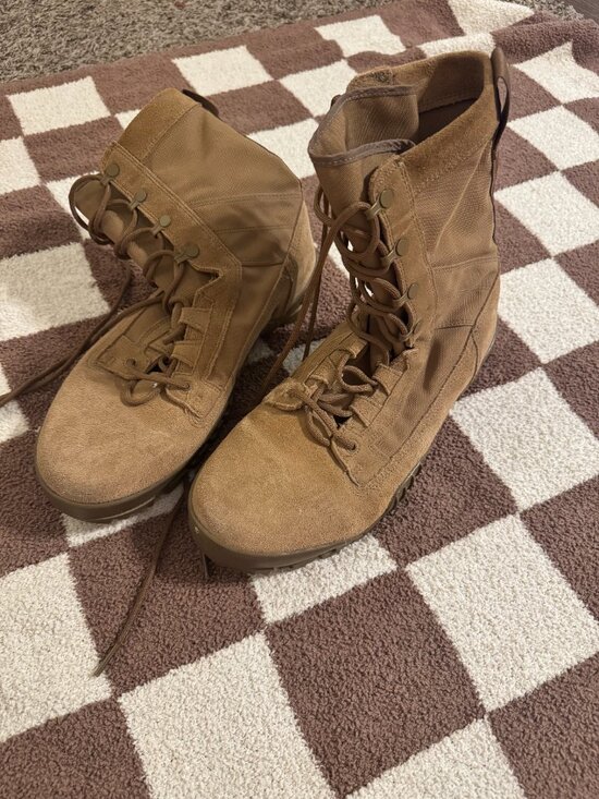 NIKE SFB JUNGLE 8\